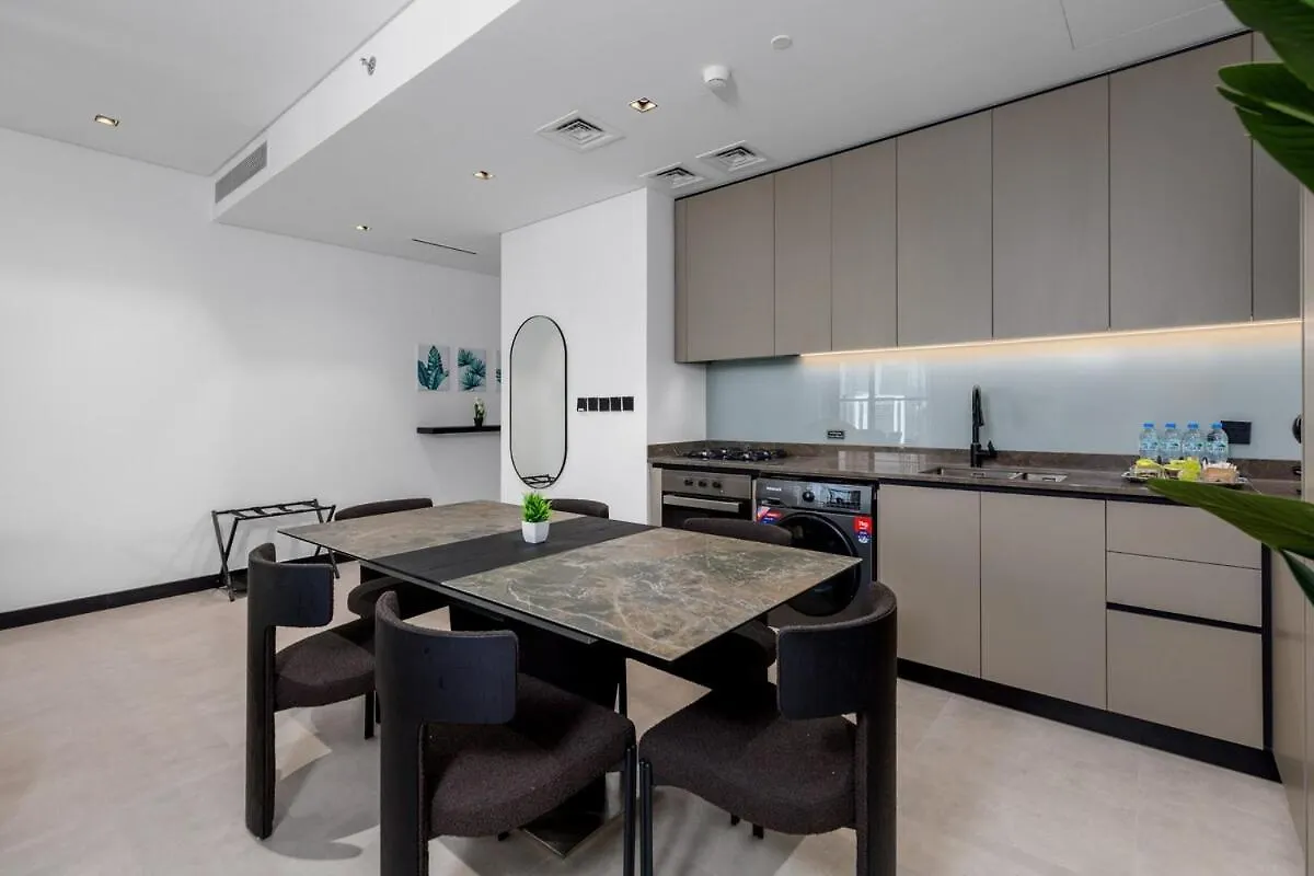 Waves - Tranquil Waterfront Living 2B Retreat With Balcony Apartment Dubai
