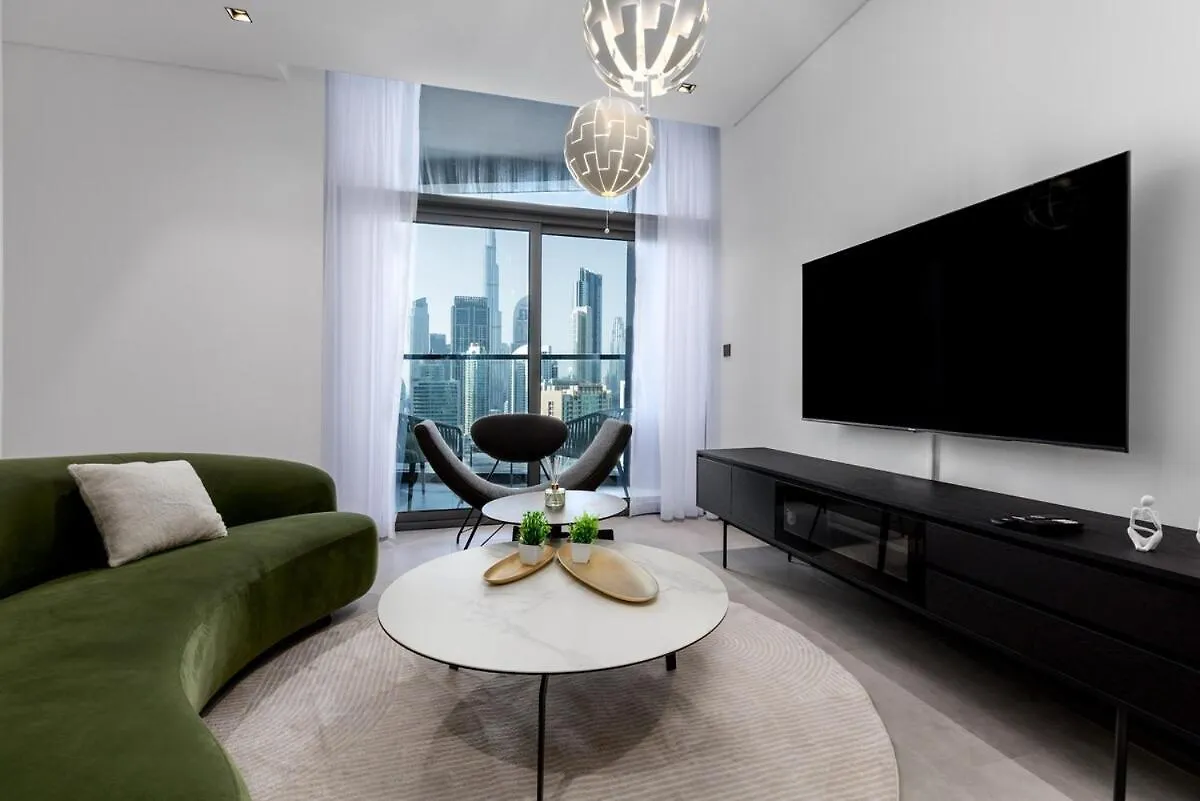 Waves - Tranquil Waterfront Living 2B Retreat With Balcony Apartment Dubai United Arab Emirates