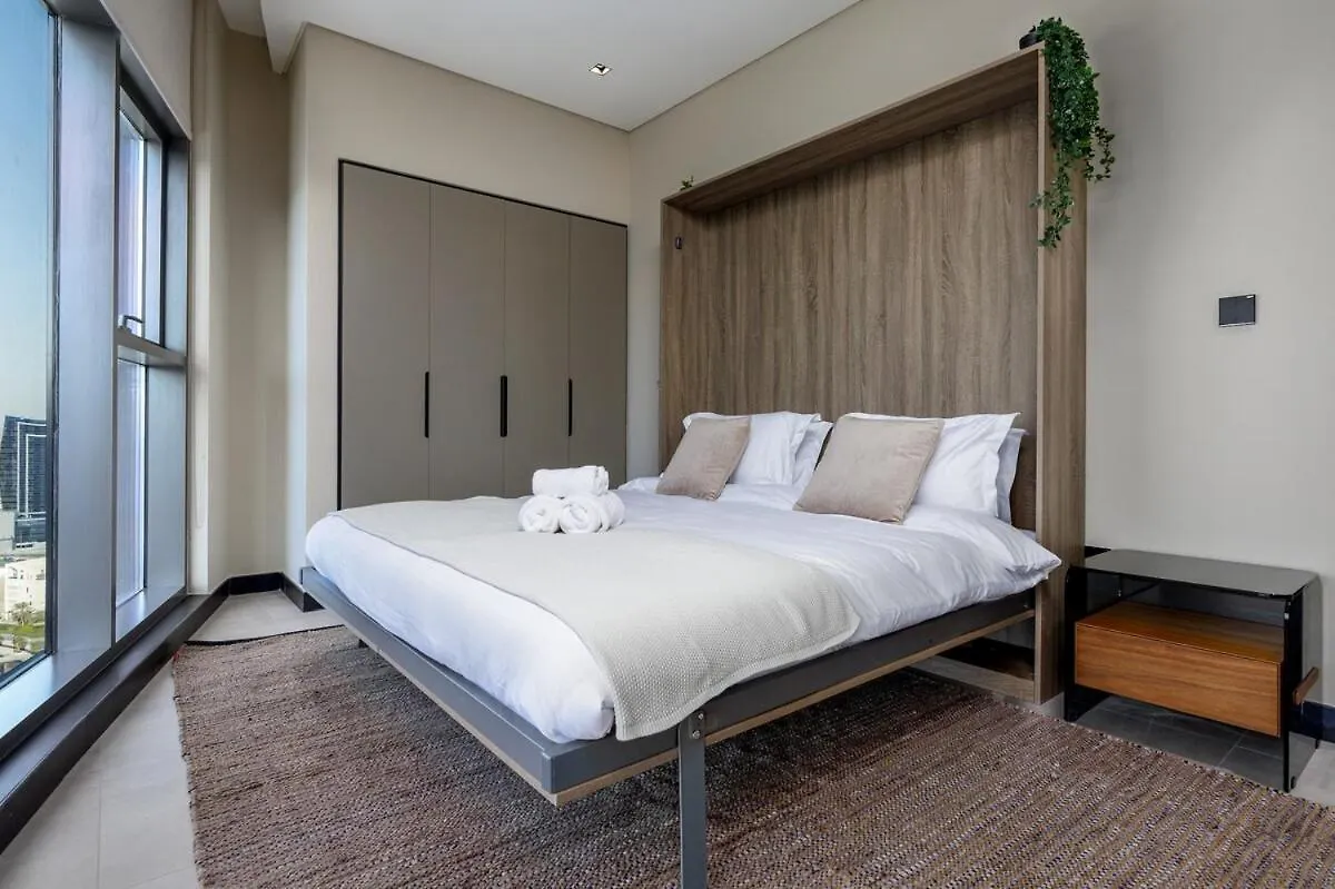 Waves - Tranquil Waterfront Living 2B Retreat With Balcony Apartment Dubai United Arab Emirates